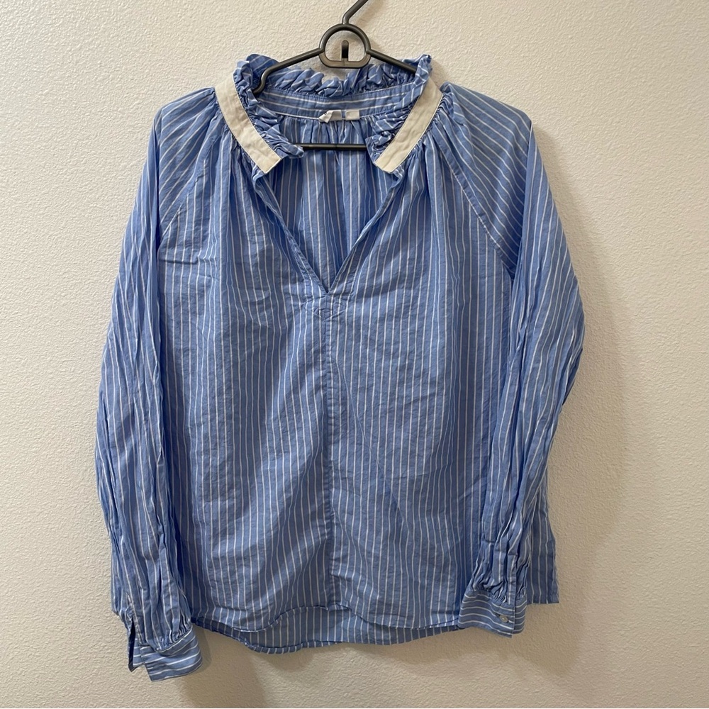 Gap striped blue blouse small